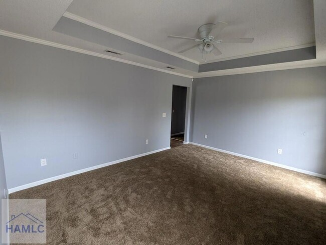 Foto del edificio - 215 Bridgemont Way