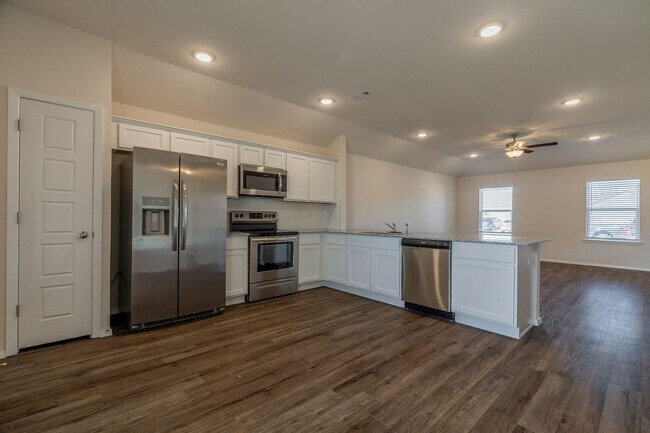 Foto del edificio - 3-bedroom 2 bath Home in Fayetteville!!