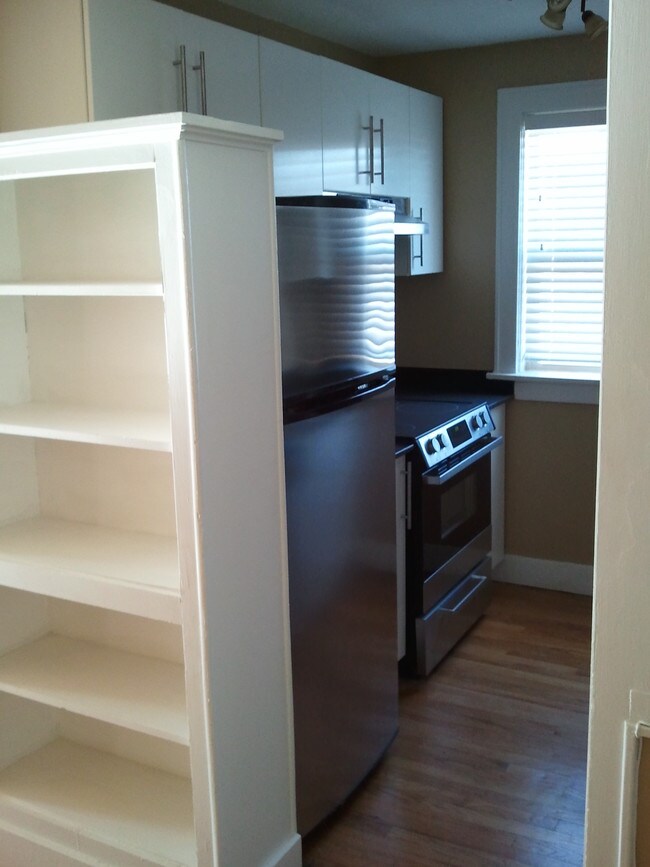 Kitchen - 1210 NW 18th St