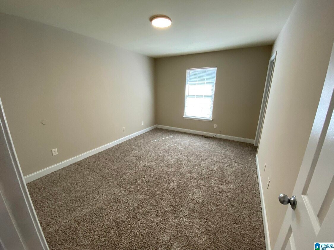 Building Photo - 84 Co Rd 857
