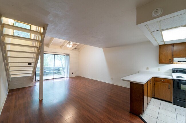 Building Photo - 1356 Rumba Ln