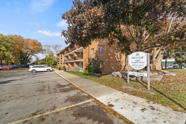 Photo du bâtiment - Historic Town Apartments