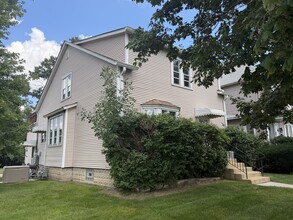Building Photo - 9916 W Irving Park Rd