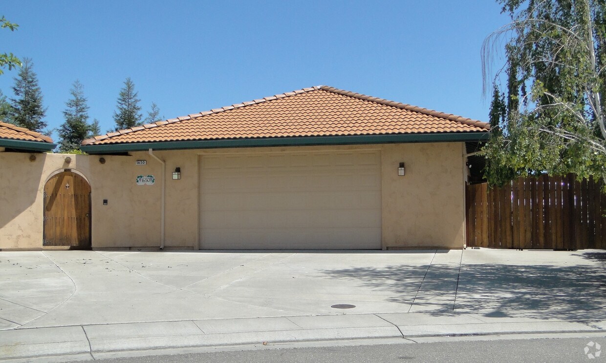Building Photo - 1650 Miwok