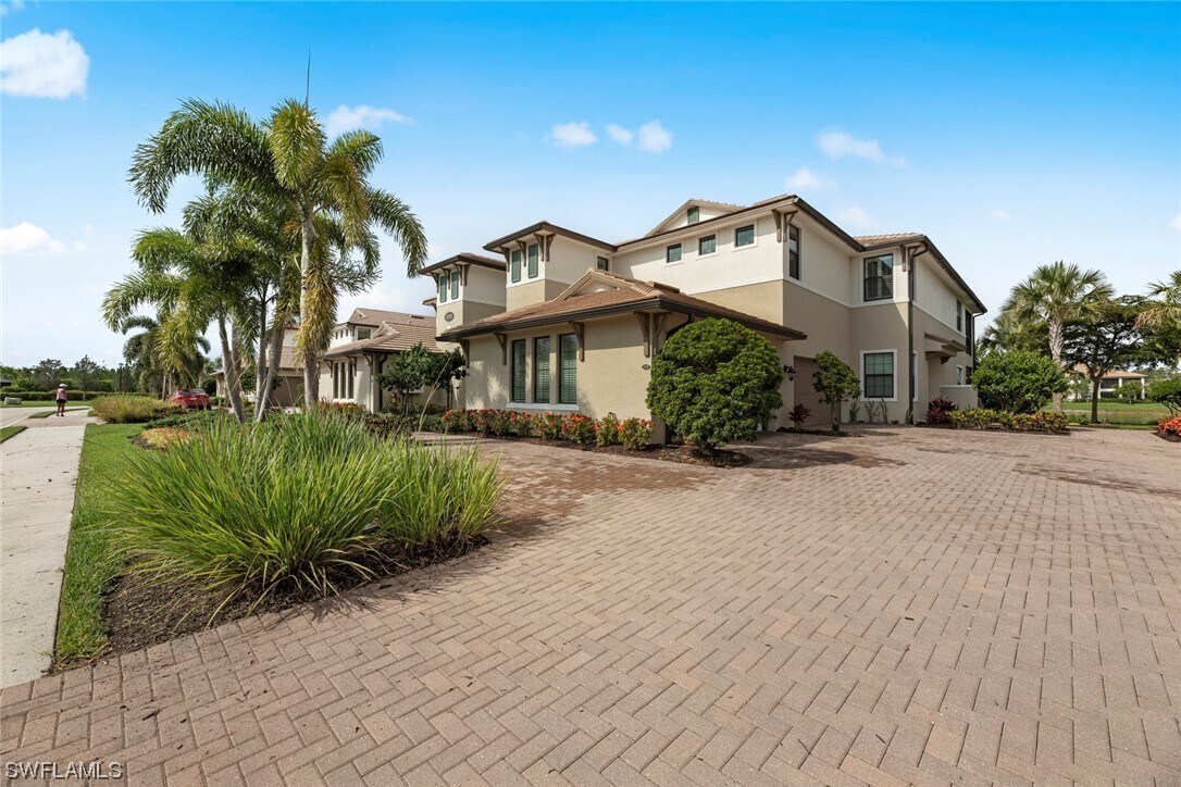 2181 Frangipani Cir Unit 102, Naples, FL 34120 Condo for Rent in