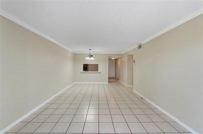 Foto del edificio - 3710 N Pine Island Rd
