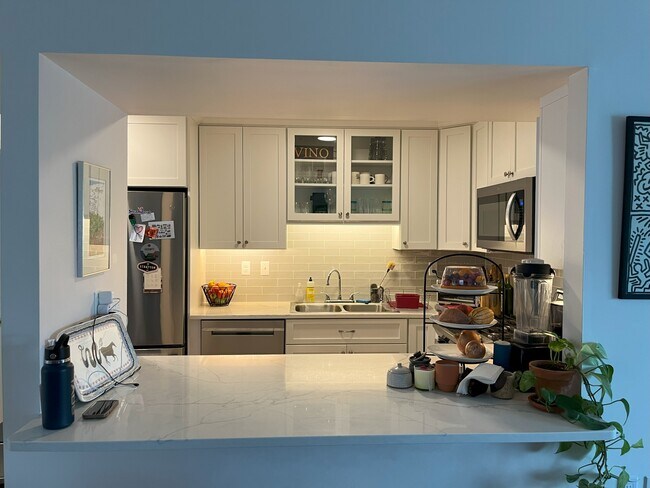 Foto del edificio - 1-6 Meadow Ln