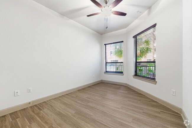 B4 2BR, 2BA - 1,093SF - Bedroom - Midtown on the Rail