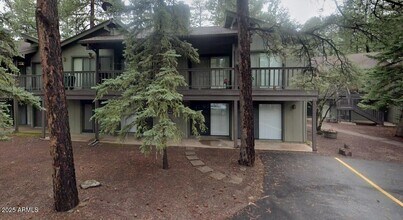 Building Photo - 4479 Resort Loop