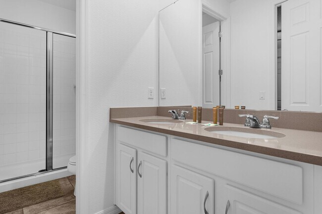Foto del edificio - 8906 Caroline Bay Ct