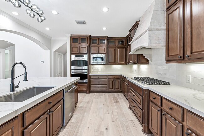 Foto del edificio - 10126 Springfield Ridge Dr