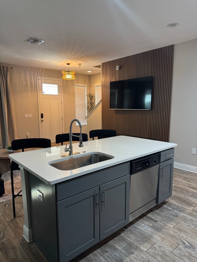 Foto del edificio - 2126 W Spruce St