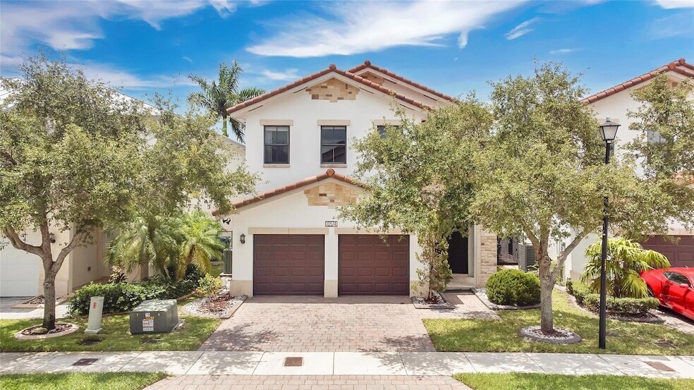 Foto principal - 10574 NW 70th Ln