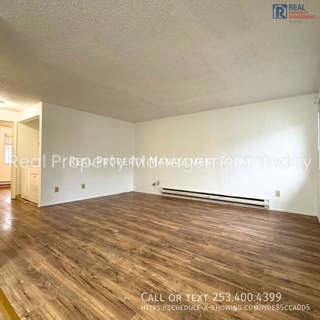 Foto del edificio - 2 bedroom and 1 bath Unit in Tacoma!