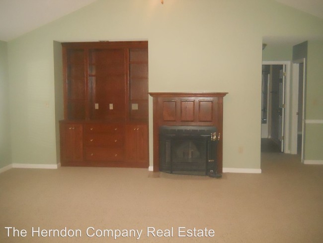 Building Photo - 3 br, 2 bath House - 4108 Rein Way