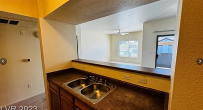 Building Photo - 45 Maleena Mesa St