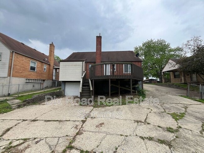 Building Photo - 4988 Mt Alverno Rd
