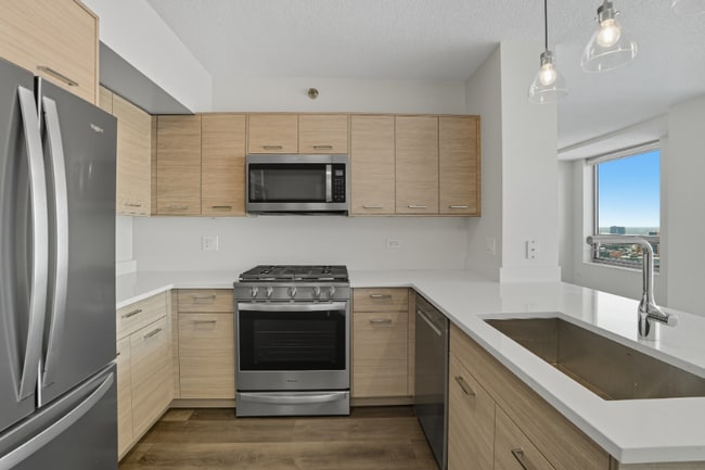 Photo - 304 N Canal St Apartment