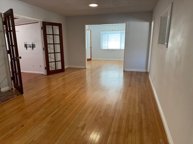 Building Photo - 260 Arnett Ave
