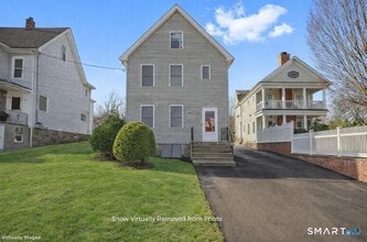 Building Photo - 28 Orchard Pl