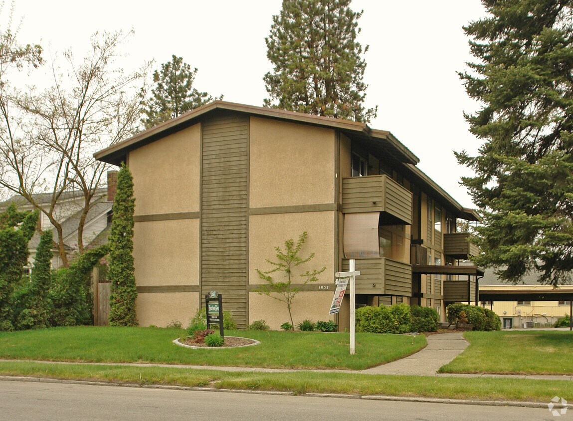 Primary Photo - 1037 N 4th St