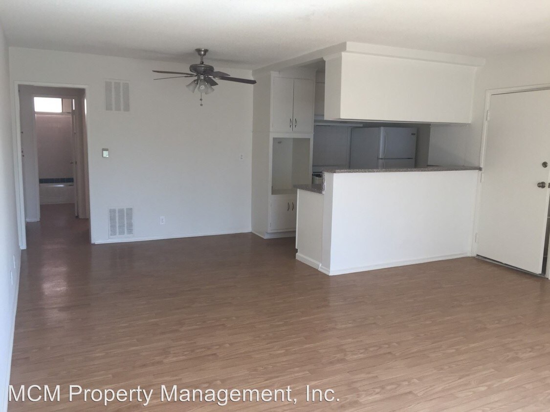 Foto del edificio - 6051 Romaine St