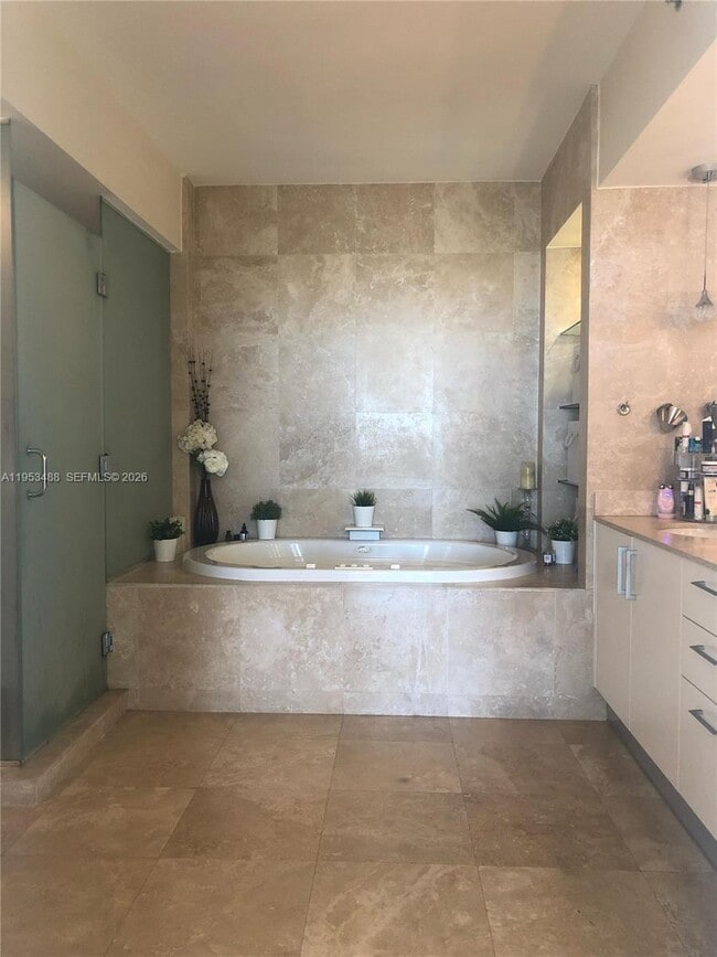 Foto del edificio - 450 Alton Rd