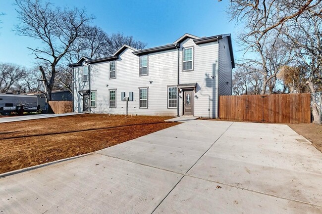 Foto del edificio - 805 Fletcher St