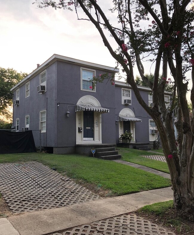 Building Photo - 810 Rittiner Dr