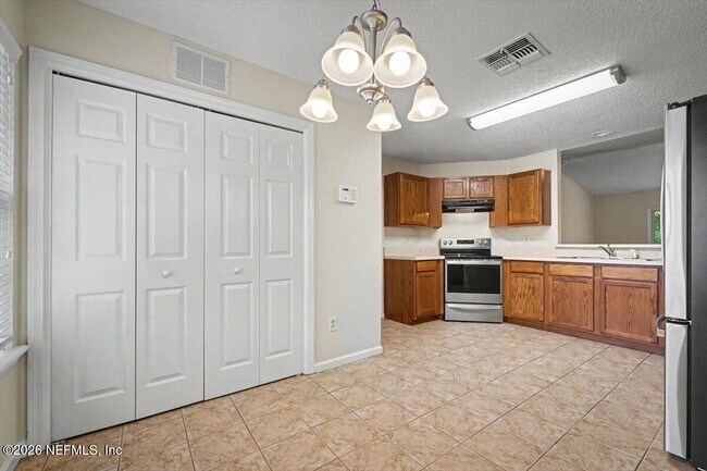Foto del edificio - 10930 Lauren Oak Ln S