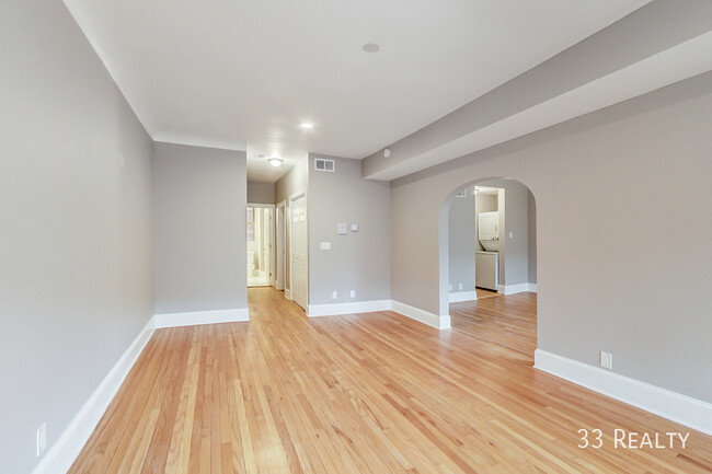 Foto del edificio - 954 Pleasant St