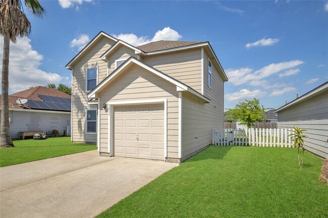 Building Photo - 5011 Hauna Ln
