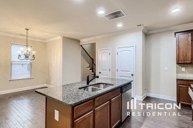 Building Photo - 239 Huntleigh Chase Dr