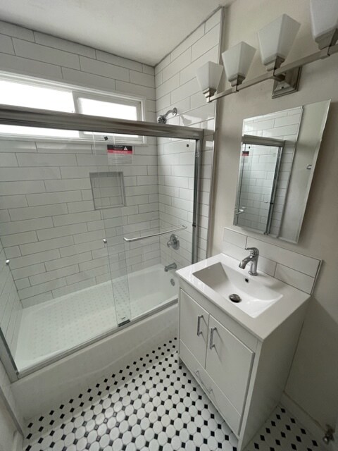 Building Photo - 5325 Whitsett Ave