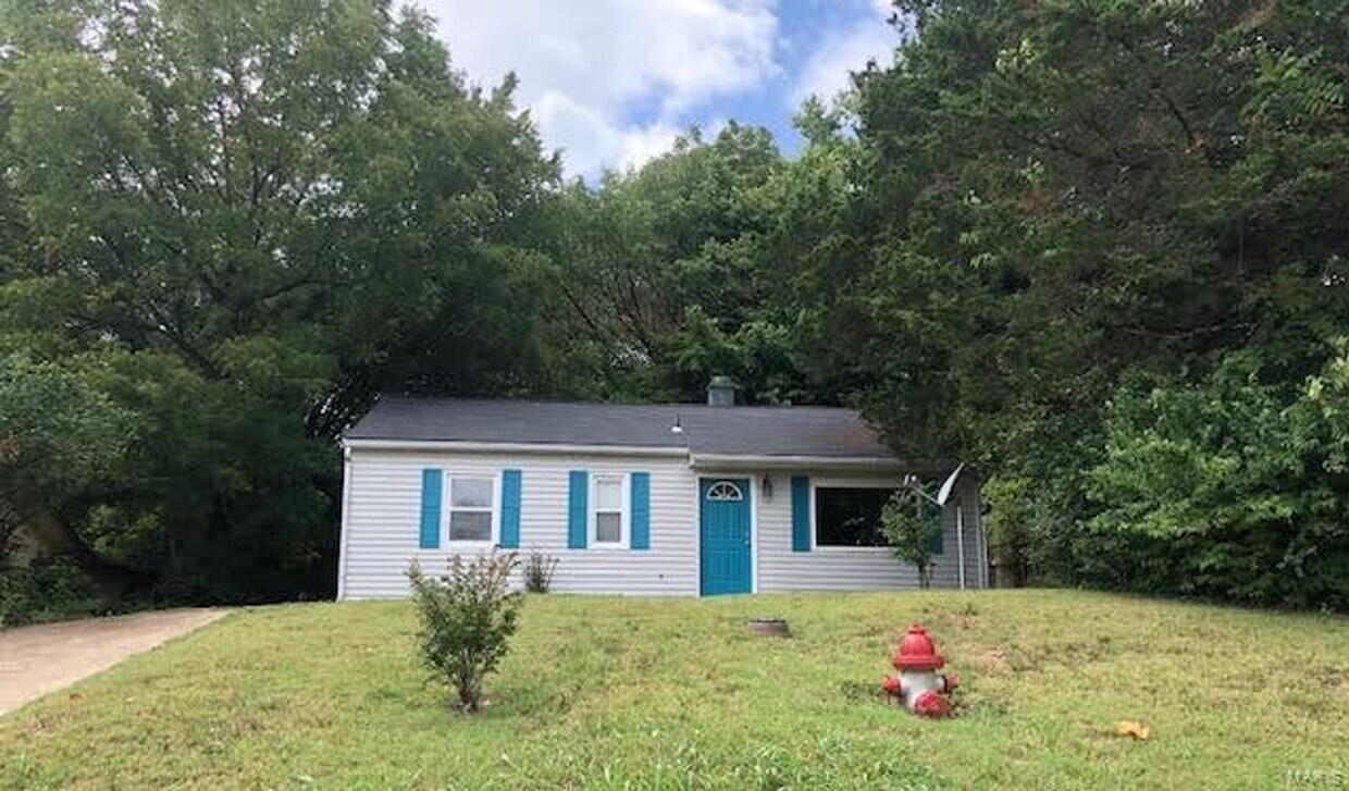 Primary Photo - Single Family Home!