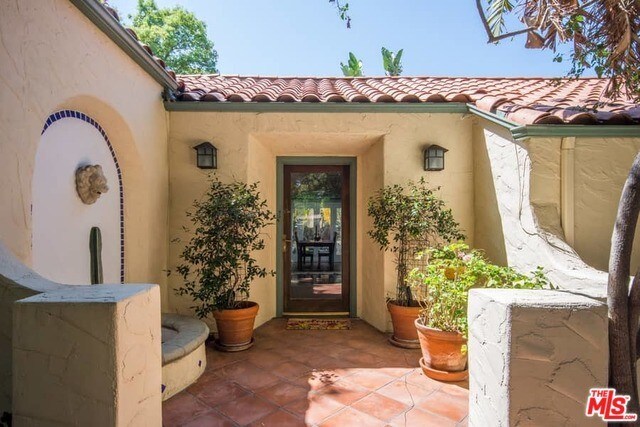 Foto del edificio - 1023 N Orlando Ave