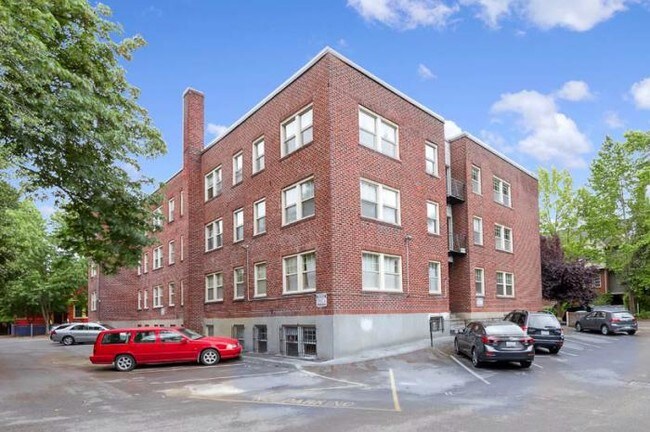 Building Photo - 0 bedroom in Seattle WA 98102