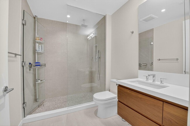 Photo - 200 SE Mizner Blvd Apartment