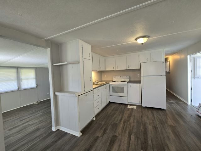Foto del edificio - 105 48th Ave Terrace W