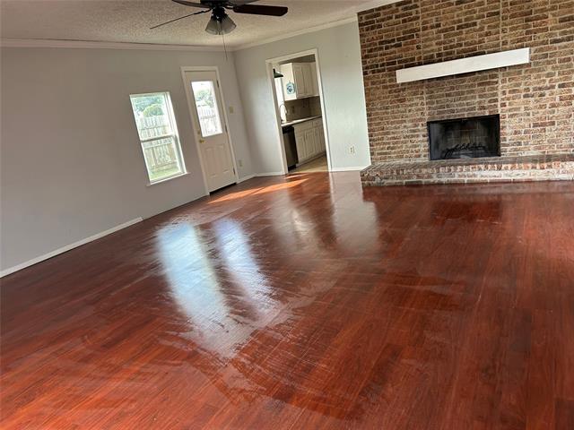 Foto del edificio - 2525 Crown Cir