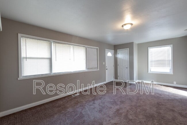 Building Photo - 7955 E 49th St