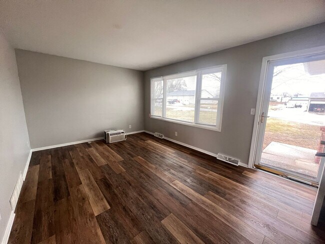 Foto del edificio - Four Bedroom Duplex in Jenison!