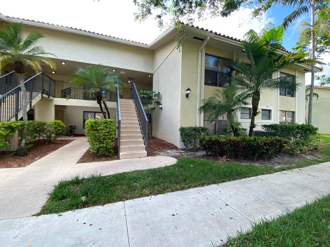 1581 Windorah Way Unit G, West Palm Beach, FL 33411 Condo for Rent in