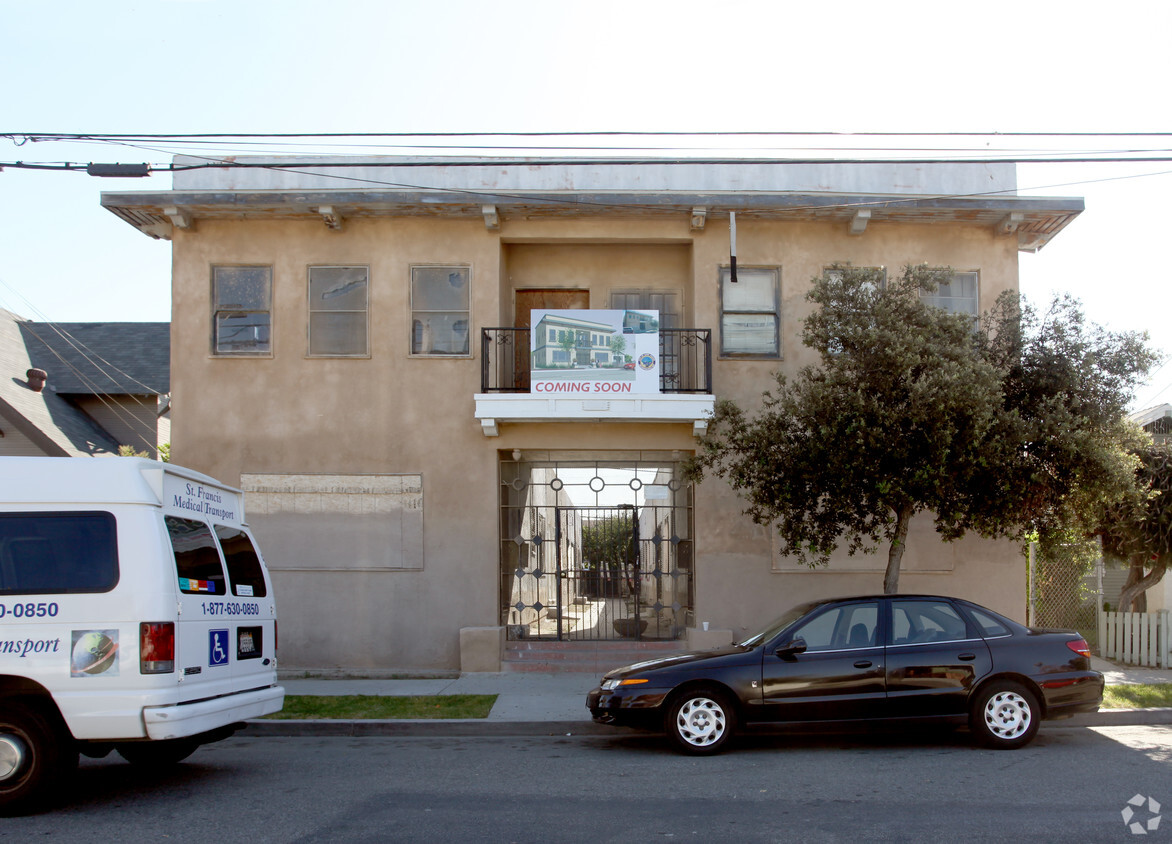Building Photo - 1044 Maine Ave