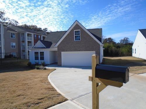 Primary Photo - 107 Fisher Way