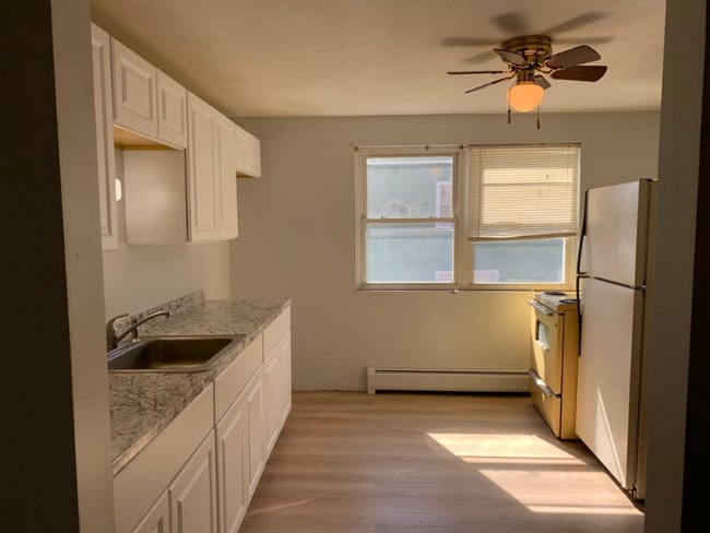 Photo - 136 George St (Pawtucket, RI) Apartment