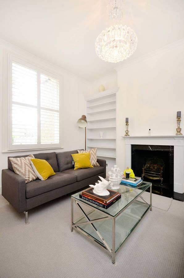 Building Photo - Fantastic Spacious And Private 1 bedroom a...