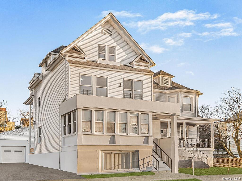 Primary Photo - 232 Jessamine Ave