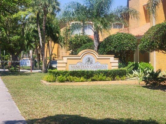 Foto principal - 6288 NW 186th St