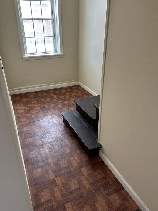 Foto del edificio - 4 Bed 2 Bath